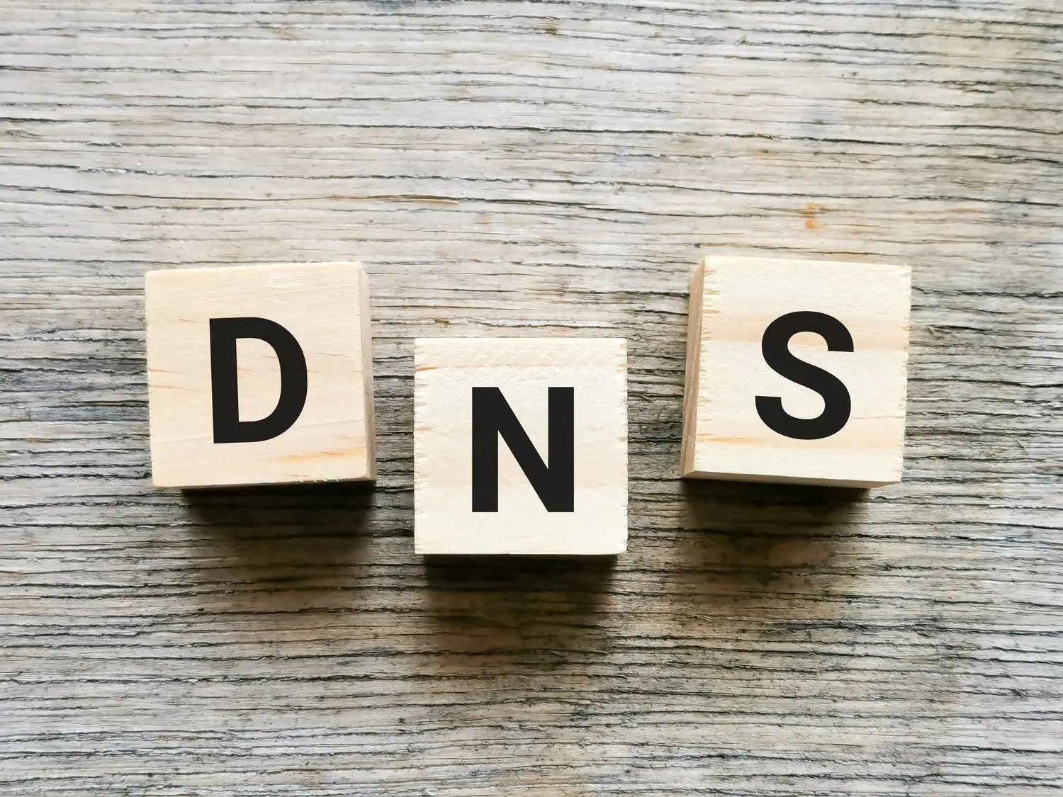 Optymalizacja cache DNS w sieci lokalnej