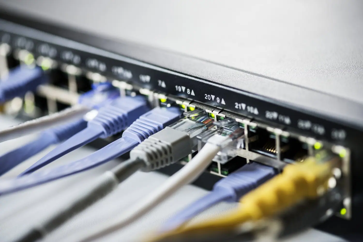 Implementacja protokołu IPv6 w sieci korporacyjnej
