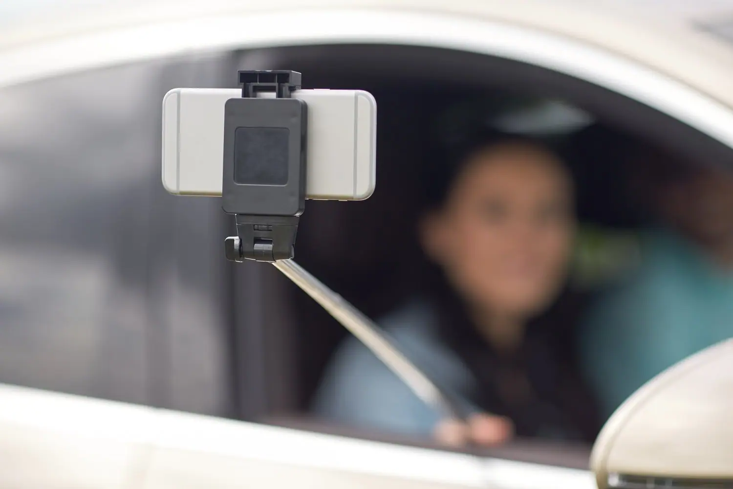 Jak skonfigurować tryb samochodowy w smartfonie