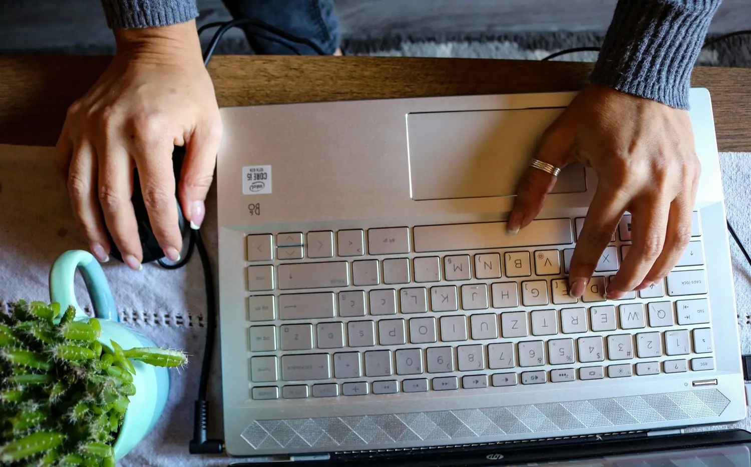 Dlaczego laptop się zawiesza podczas pracy