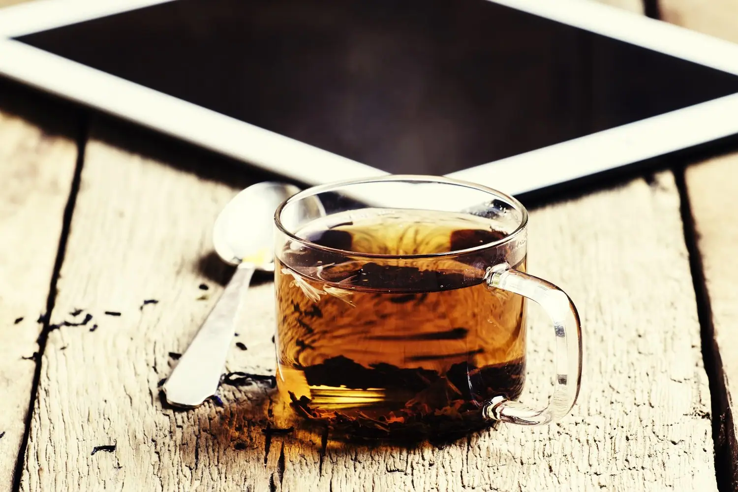 Jak naprawić tablet który przegrzewa się podczas ładowania