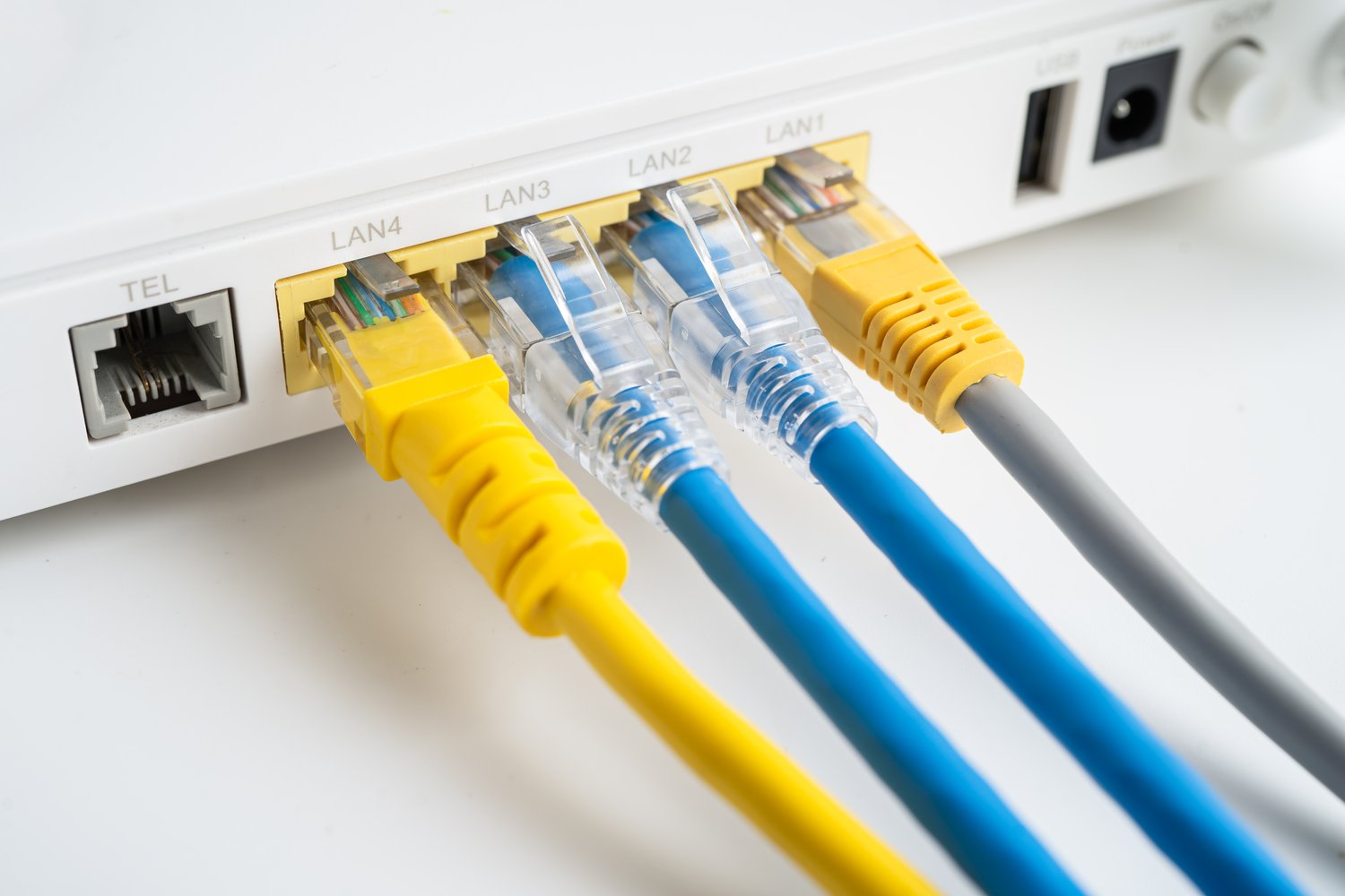 Internet mobilny czy stacjonarny – porównanie rozwiązań